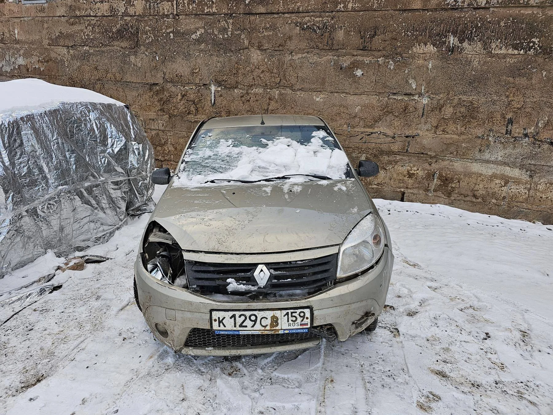 Продажа Renault Sandero 1.4 (75Hp) (K7J A710) FWD MT по запчастям