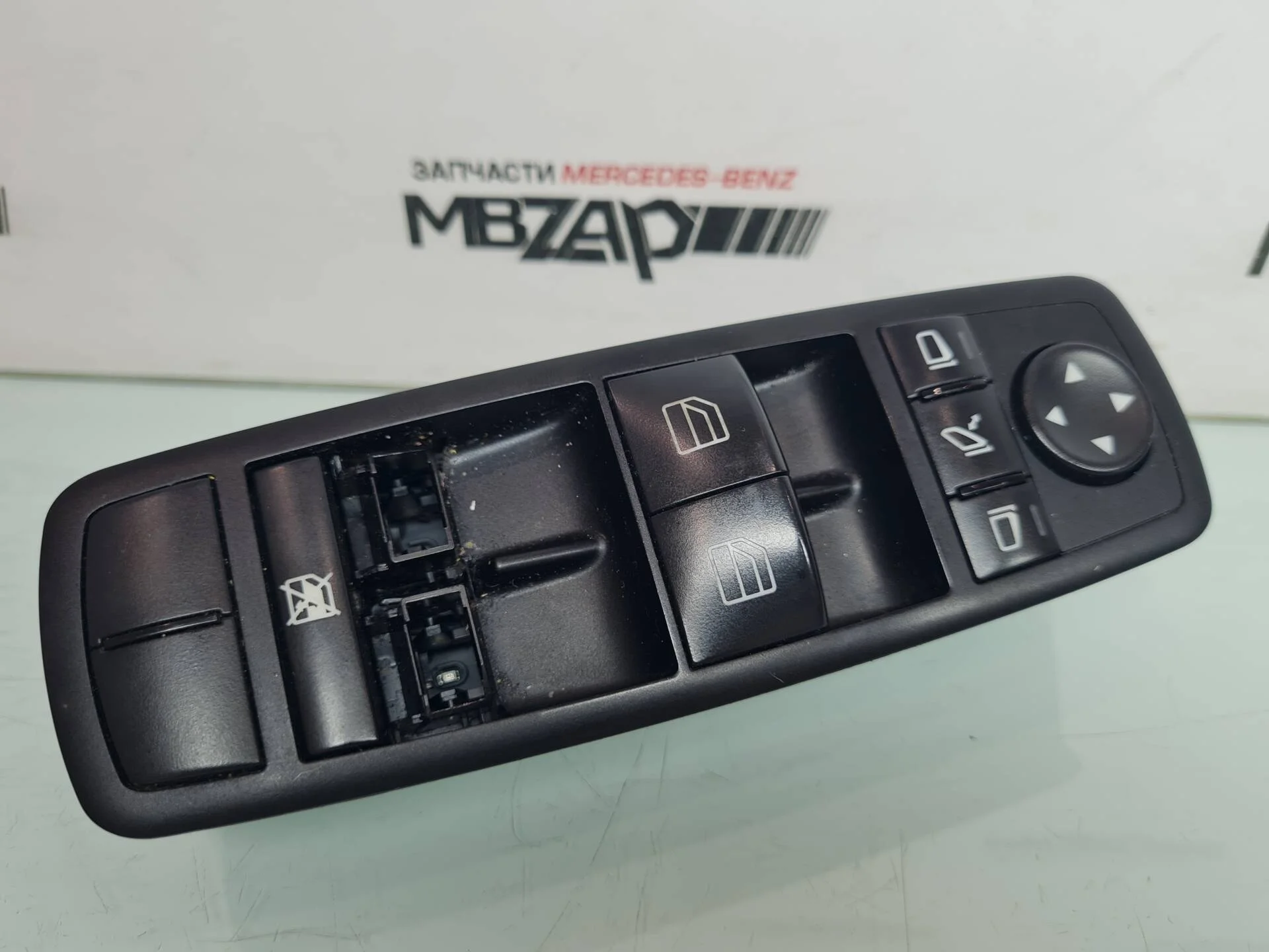 Блок кнопок стеклоподъемника Mercedes W164 ML 164
