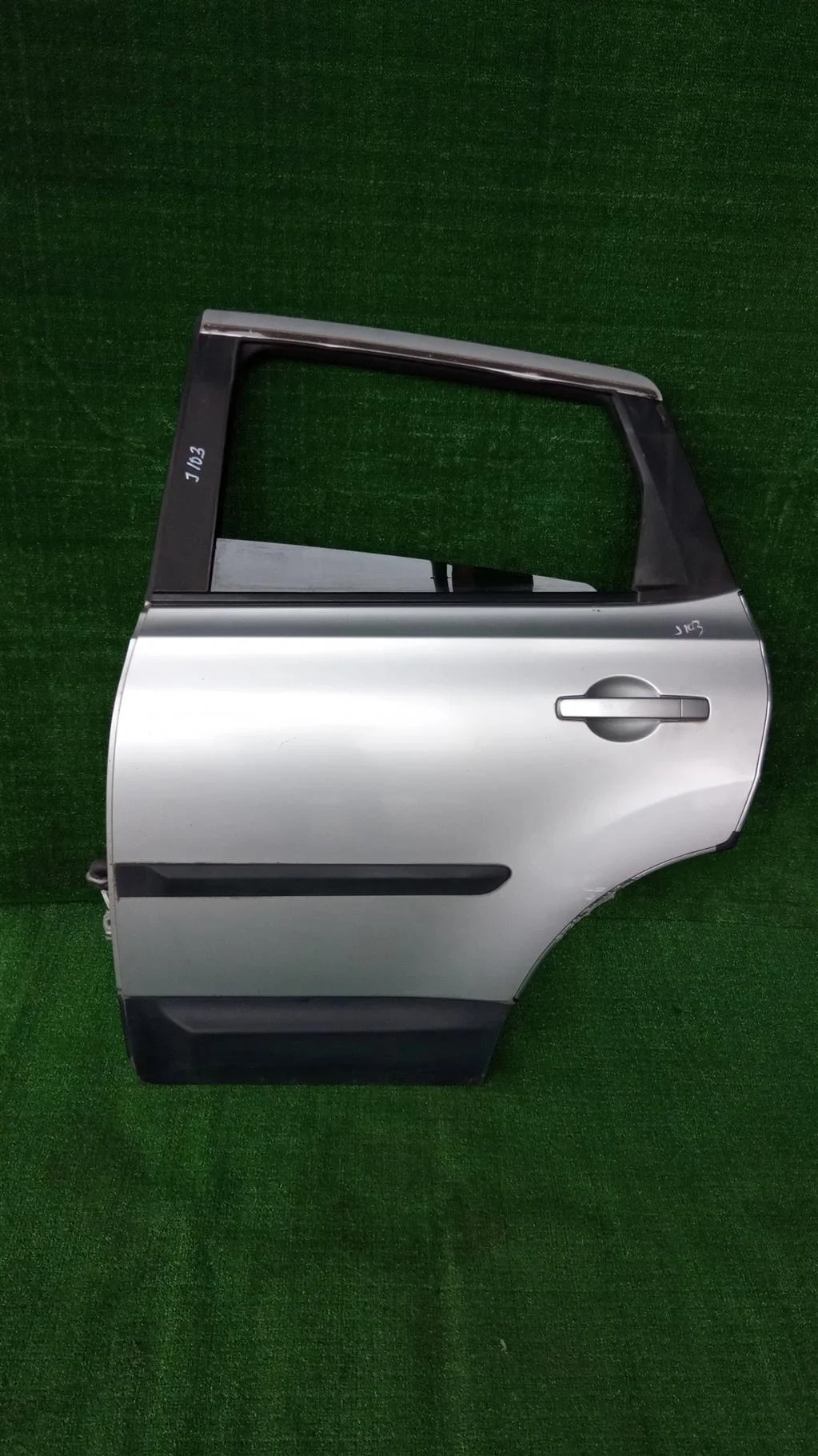 Б.у. дверь NISSAN QASHQAI J10 NISSAN QASHQAI J10