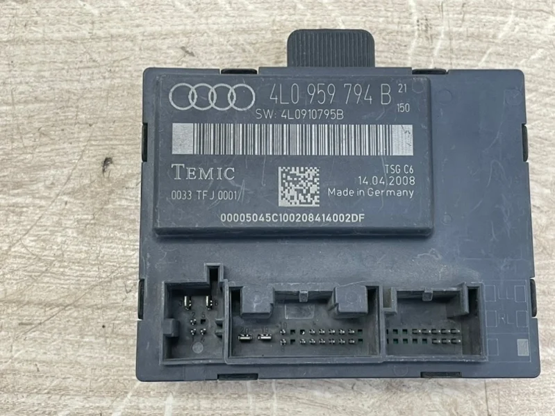 Блок управления двери Audi Q7 2007-2015 4L