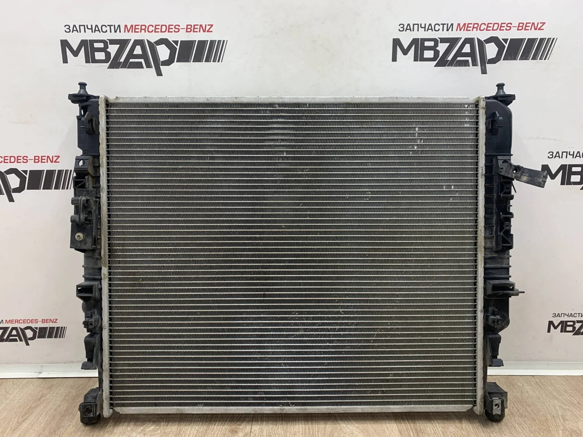 Радиатор охлаждения Mercedes W164 ML 164