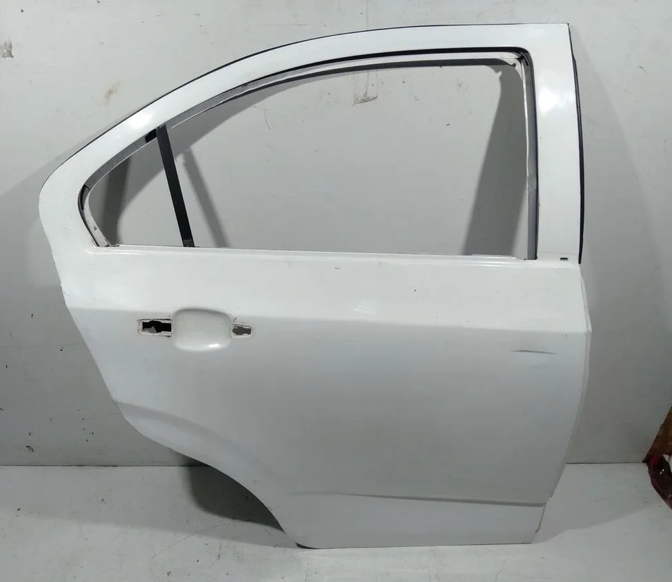 Дверь задняя правая Chevrolet Aveo (T300) II (2011–2015)