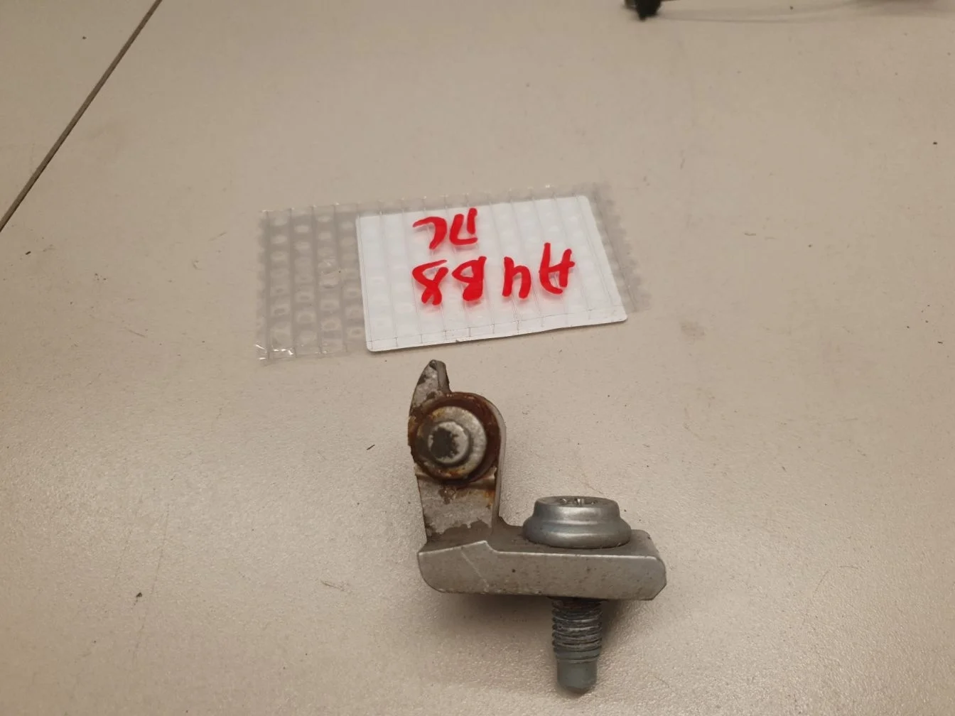 Петля двери для Audi A4 B8 2007-2015