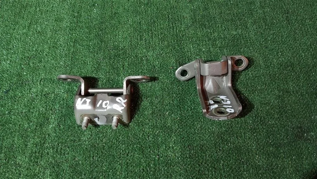Б.у. петля двери NISSAN QASHQAI J10 NISSAN QASHQAI J10
