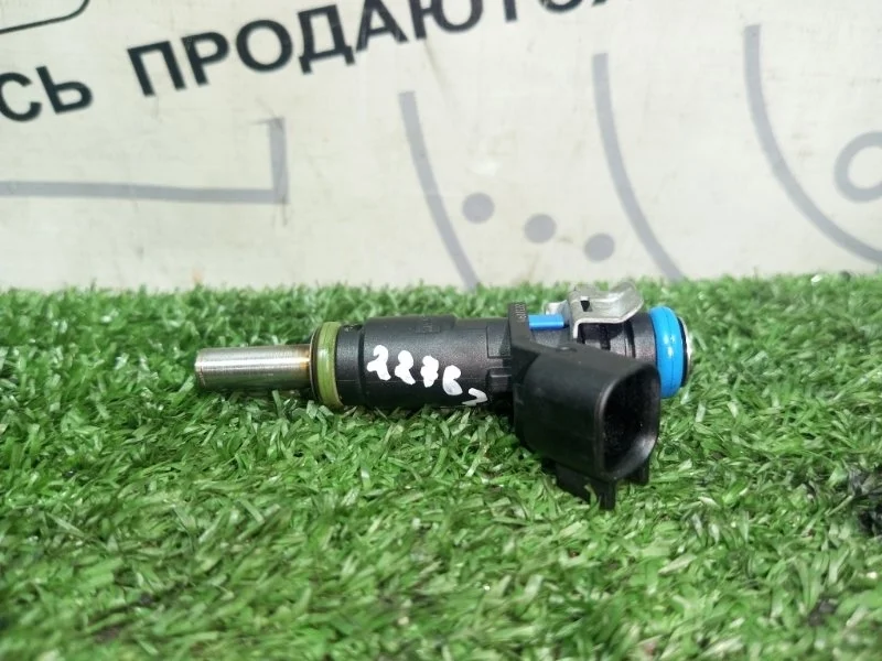 Форсунка топливная Chevrolet Cruze J300 F16D4