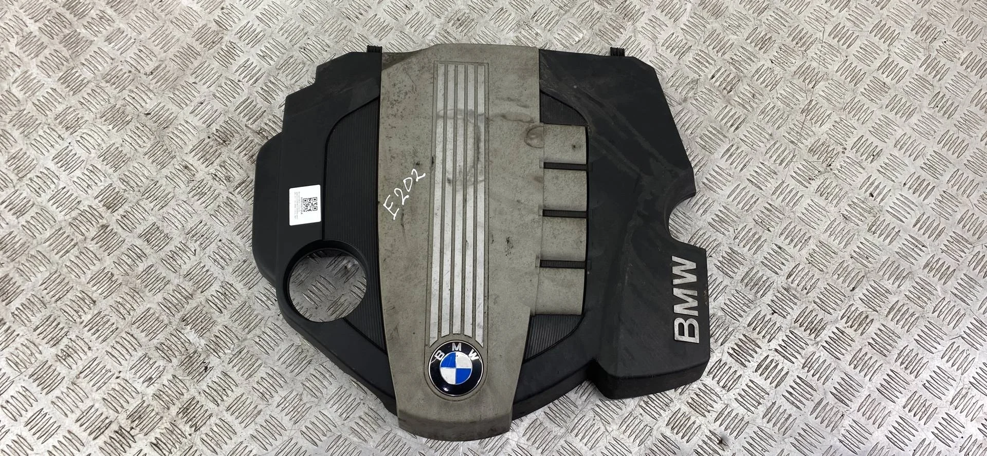 Декоративная крышка двигателя BMW 5 E60/E61 рест. E61 2008 11147797410
