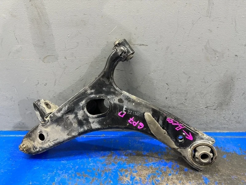 Рычаг нижний Subaru XV GP