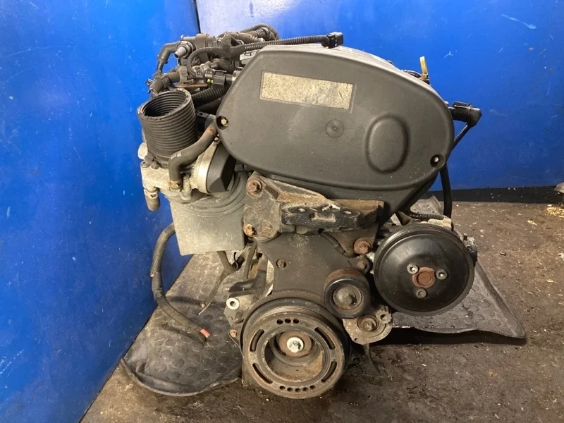 Двигатель Opel Astra H 2009 55559349 1.6 Z16XER