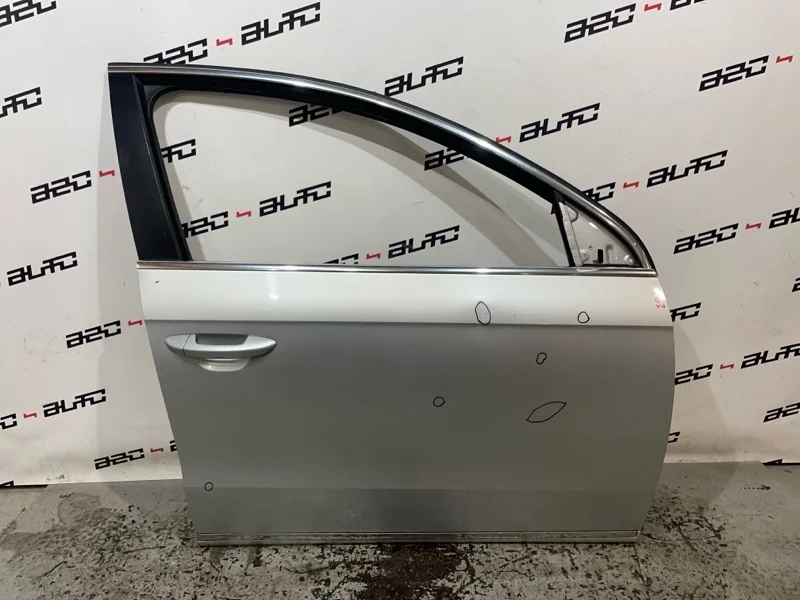 Дверь Volkswagen Passat 2012 3AA831056 B7, передняя правая