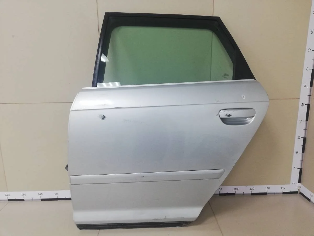 Дверь задняя левая Audi A3 8P 2004-2013