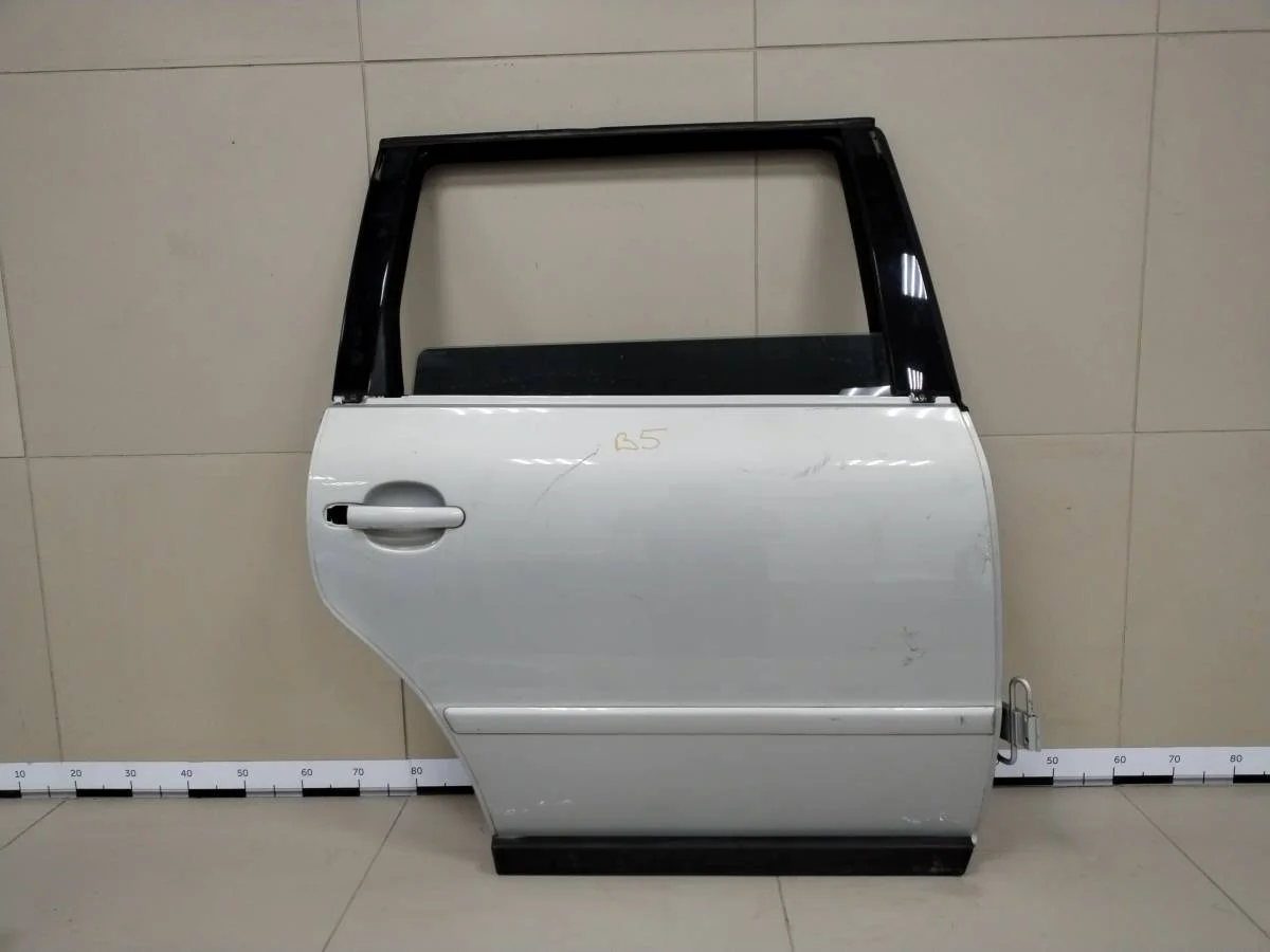 Дверь задняя правая Volkswagen Passat B5 2000-2005