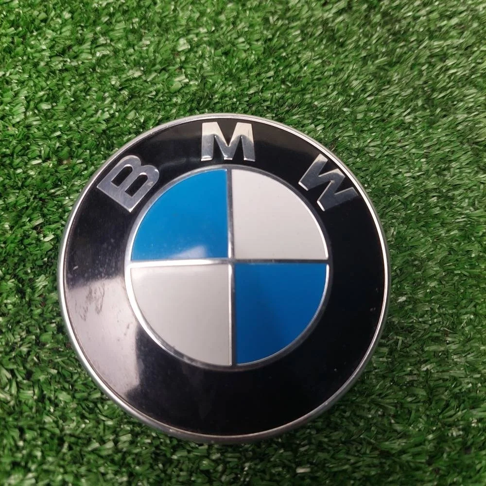 Эмблема BMW F30