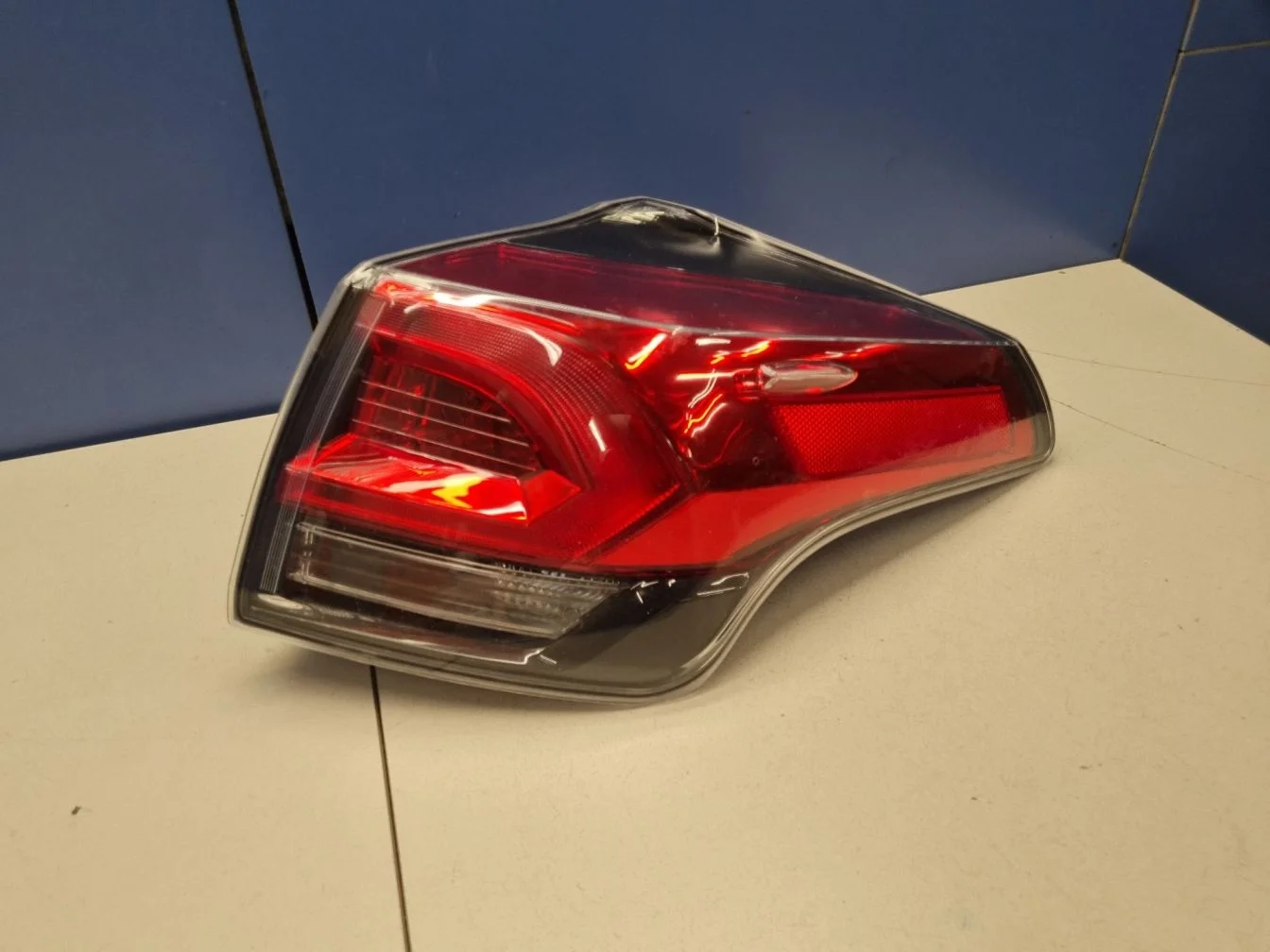 Фонарь на крыло правый для Toyota RAV 4 2013-2019