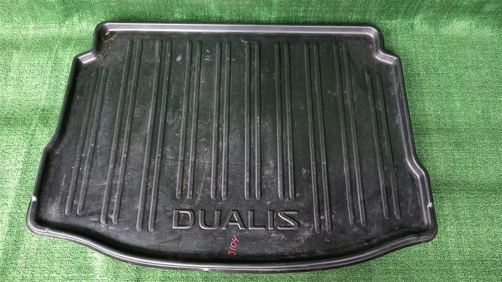 Б.у. коврик багажника NISSAN QASHQAI J10 NISSAN QASHQAI J10