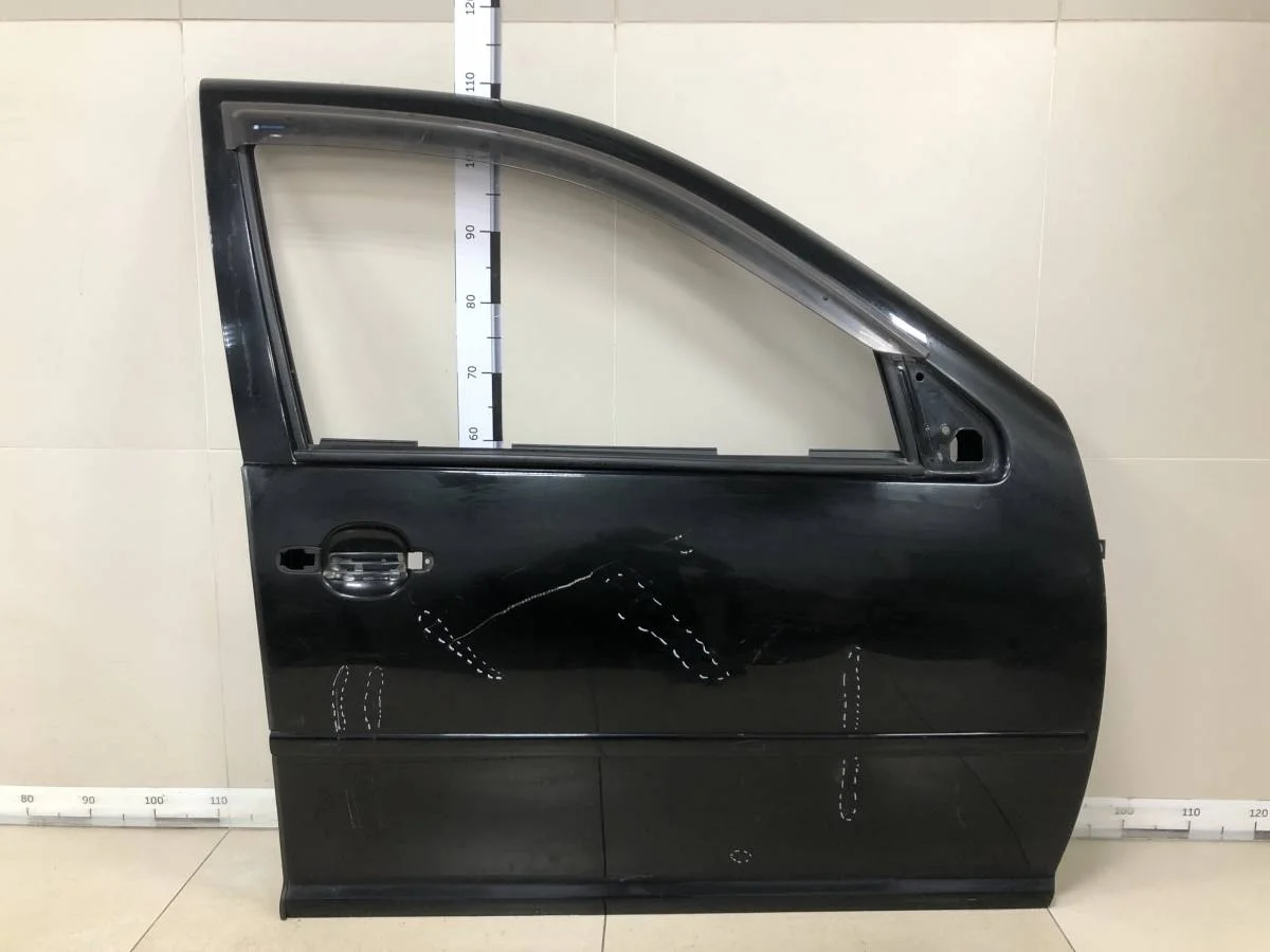 Дверь передняя правая Volkswagen Golf 4 1J 1997-2005г