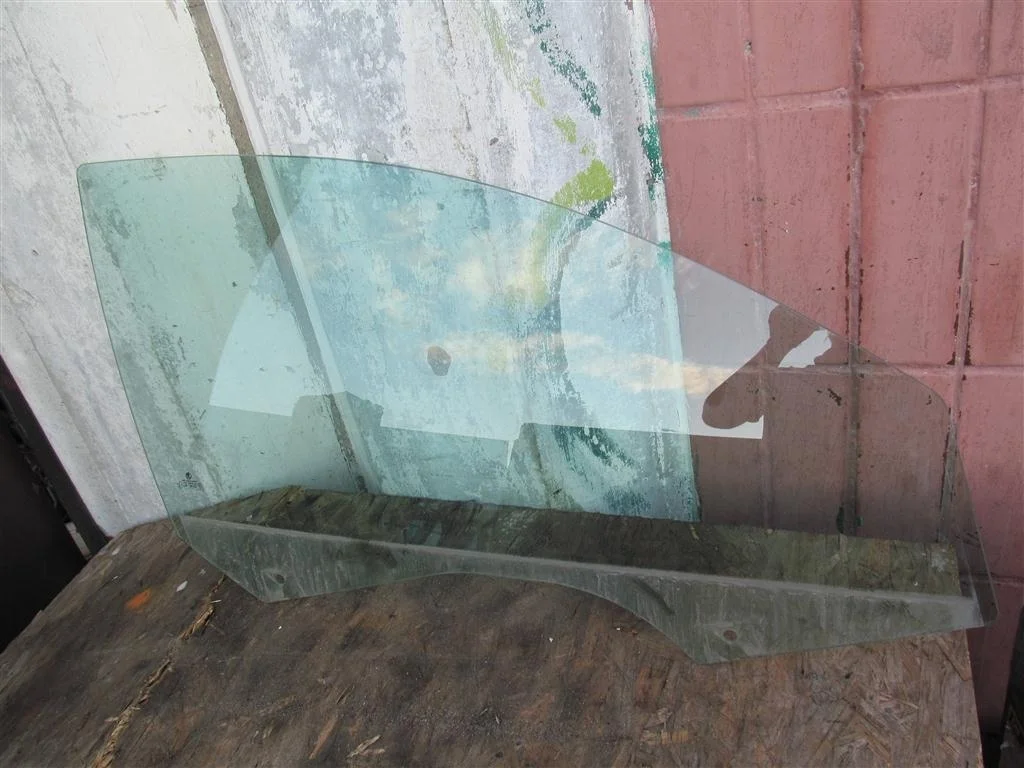 стекло двери Skoda Superb II 2 2008-2015