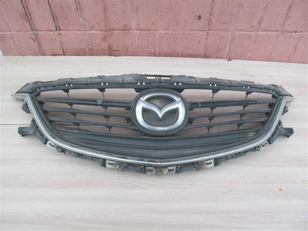 решетка радиатора Mazda Mazda 6 GJ 2012-2015