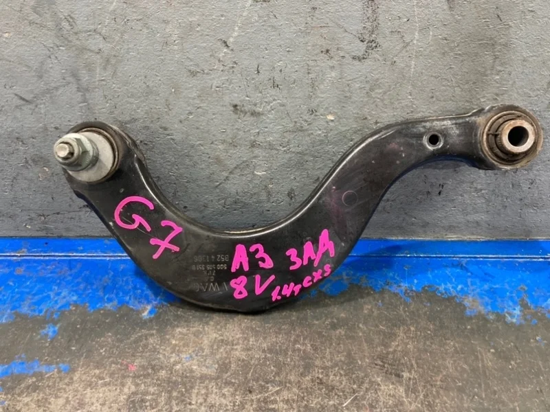 Рычаг верхний Volkswagen Golf 7