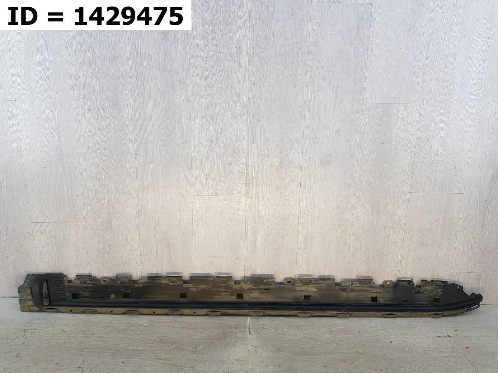 накладка на порог Toyota LAND CRUISER 11, 200 UZJ200 VDJ200  5175960120 2007-2021 (контрактная запчасть)