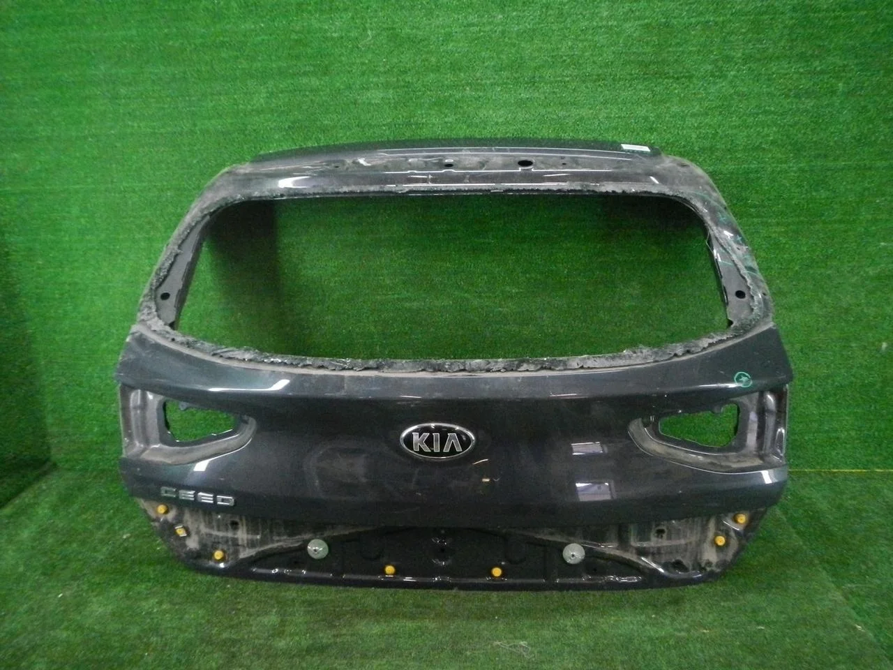 Крышка багажника    хэтчбек Kia Ceed 3 (2018-Н.В.)