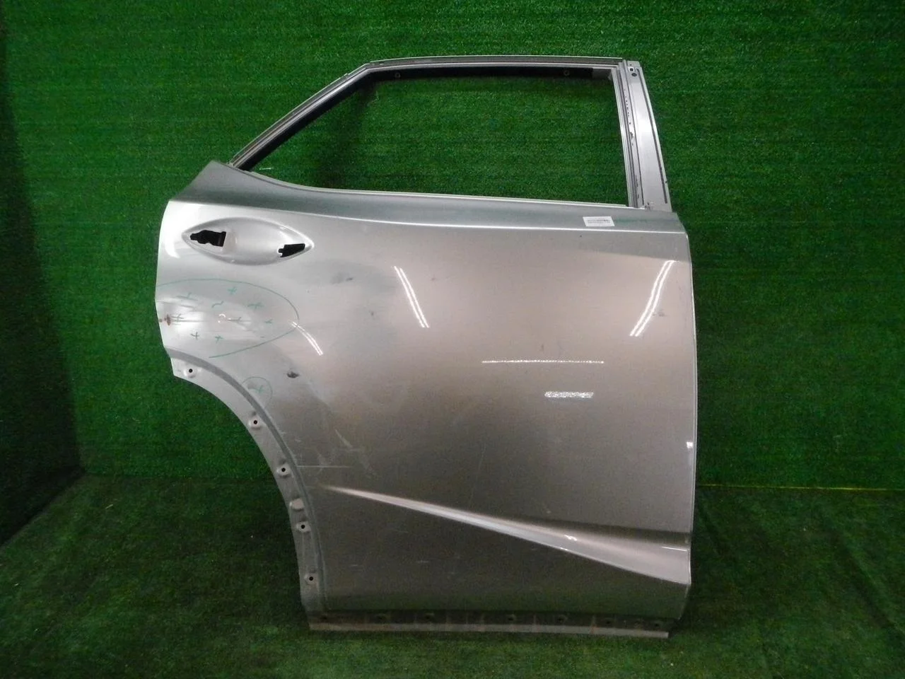 Дверь задняя правая Lexus Rx 4 (2015-2019)