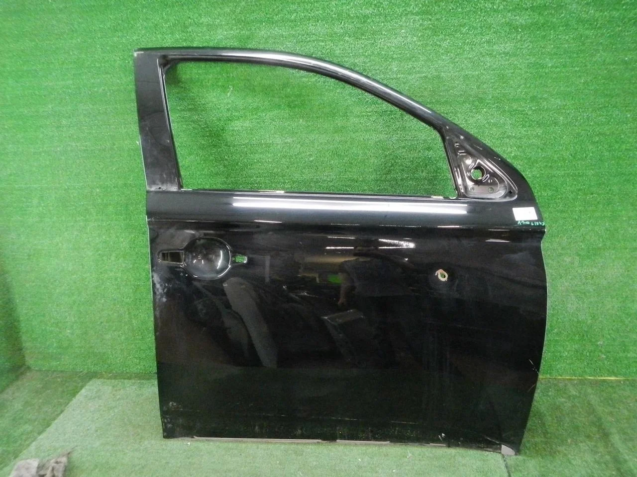 Дверь передняя правая Mitsubishi Outlander 3 (2015-2018)