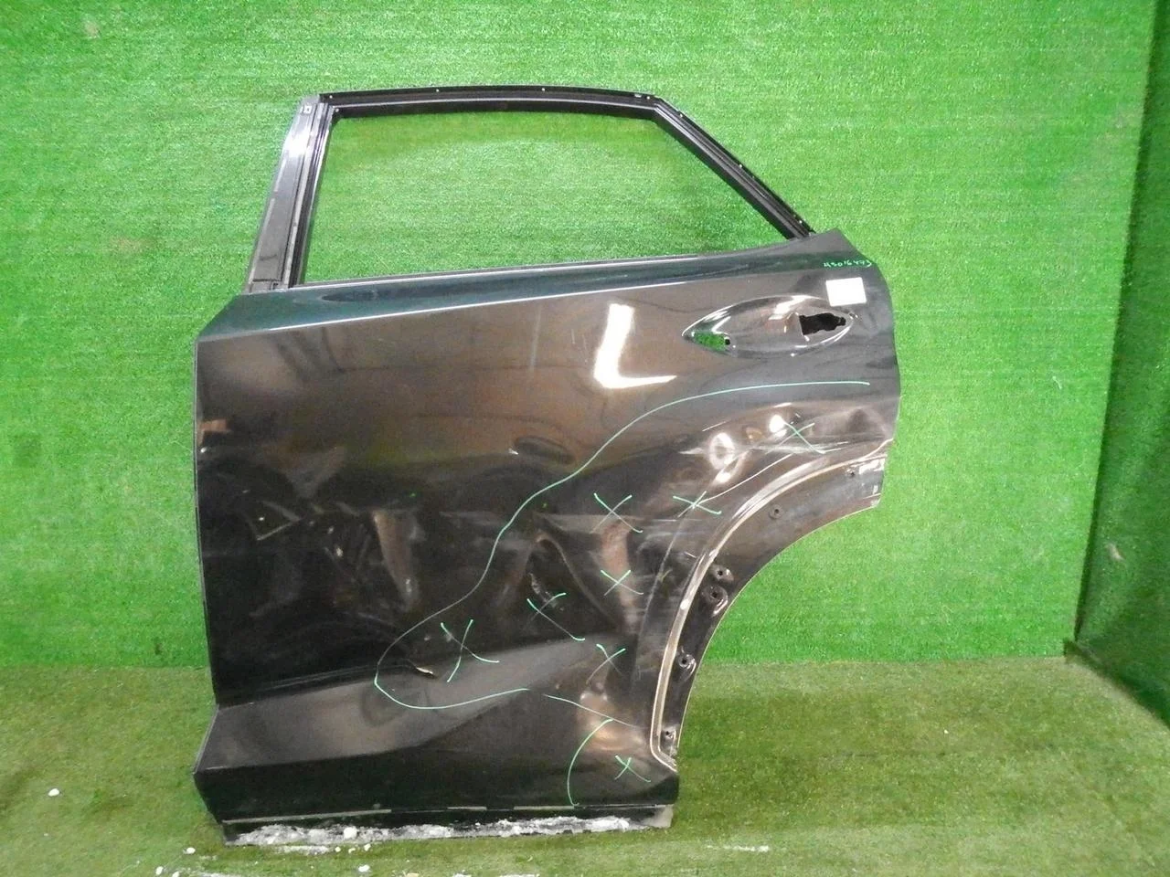 Дверь задняя левая Lexus Nx (2014-2017)