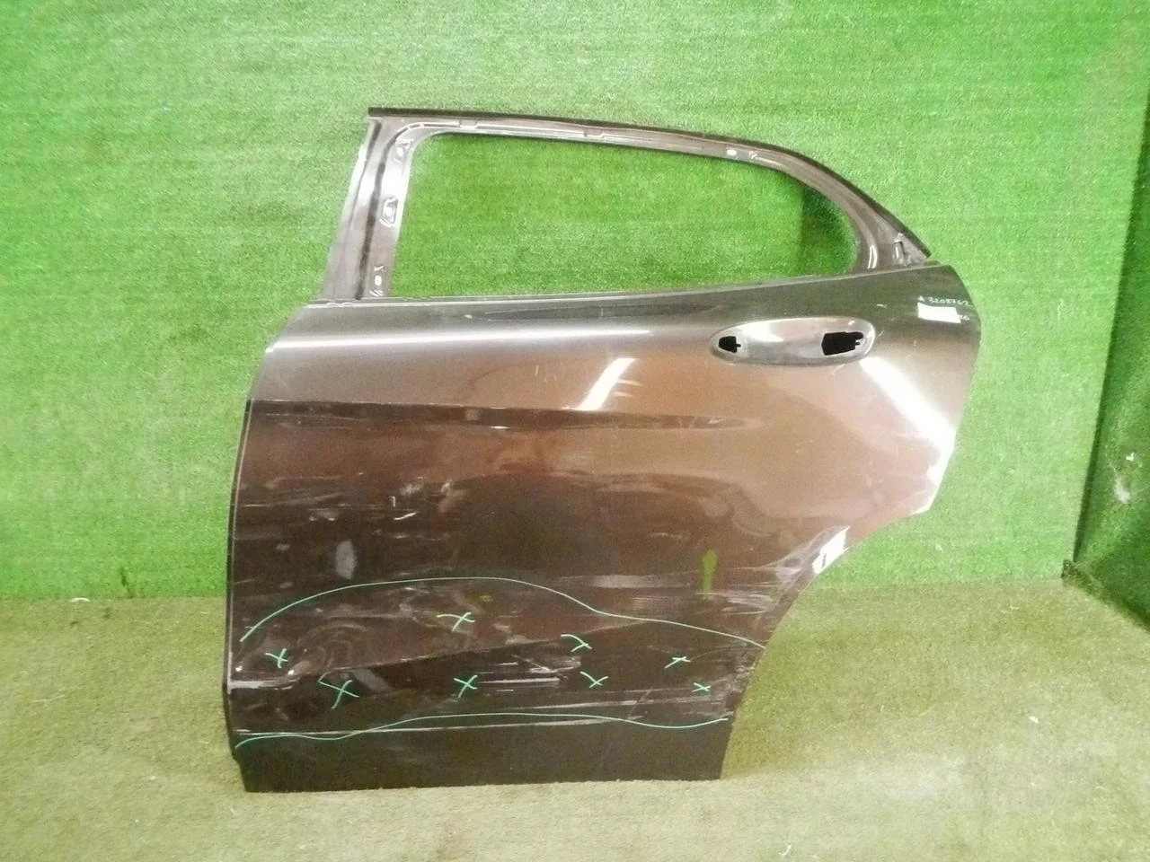 Дверь задняя левая Mercedes-Benz Gla X156 (2013-2017)