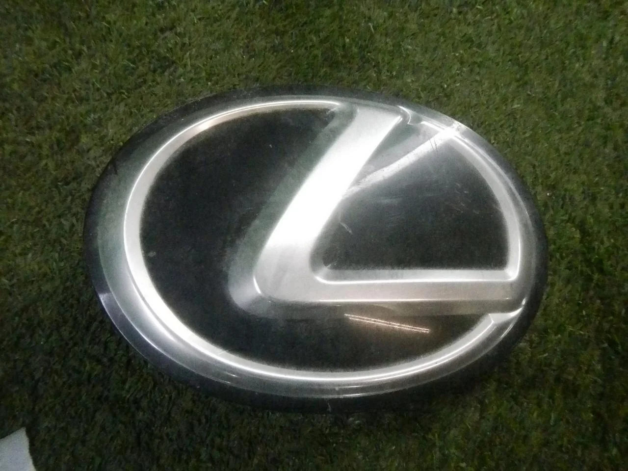 Эмблема решетки радиатора Lexus Rx 3 Al10 (2012-2015)