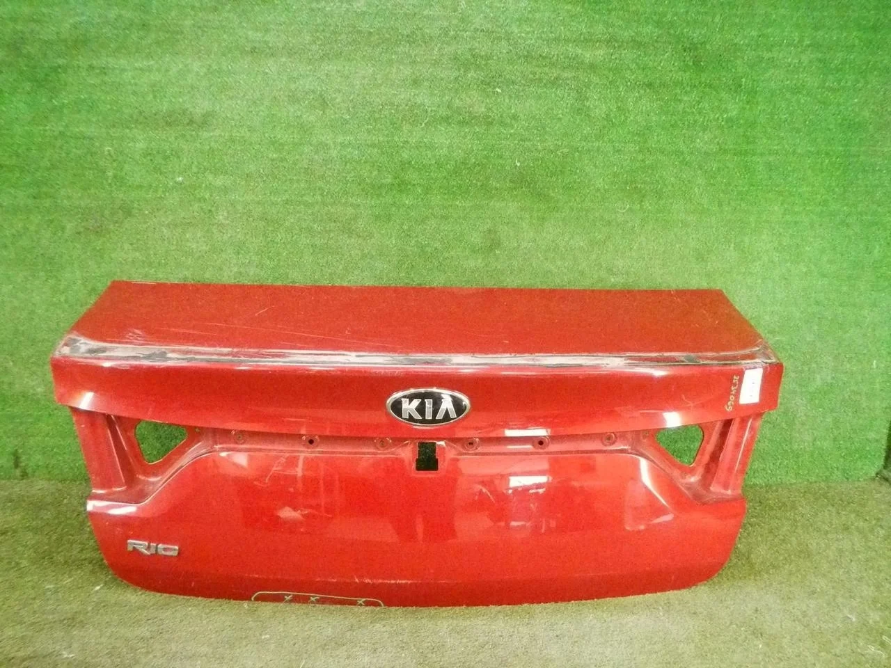 Крышка багажника    седан Kia Rio 4 Fb (2017-2020)