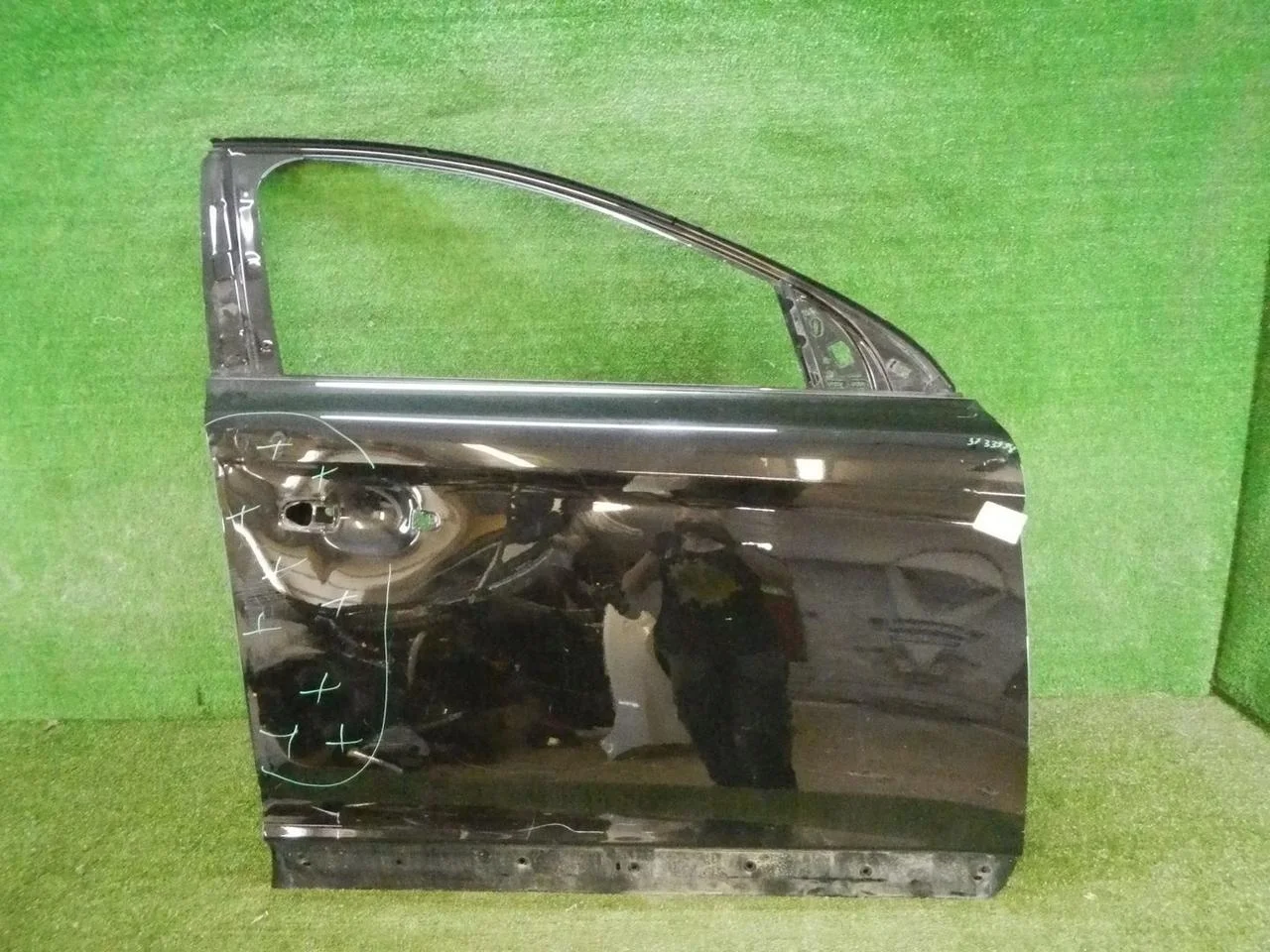 Дверь передняя правая Volvo Xc60 (2008-2013)