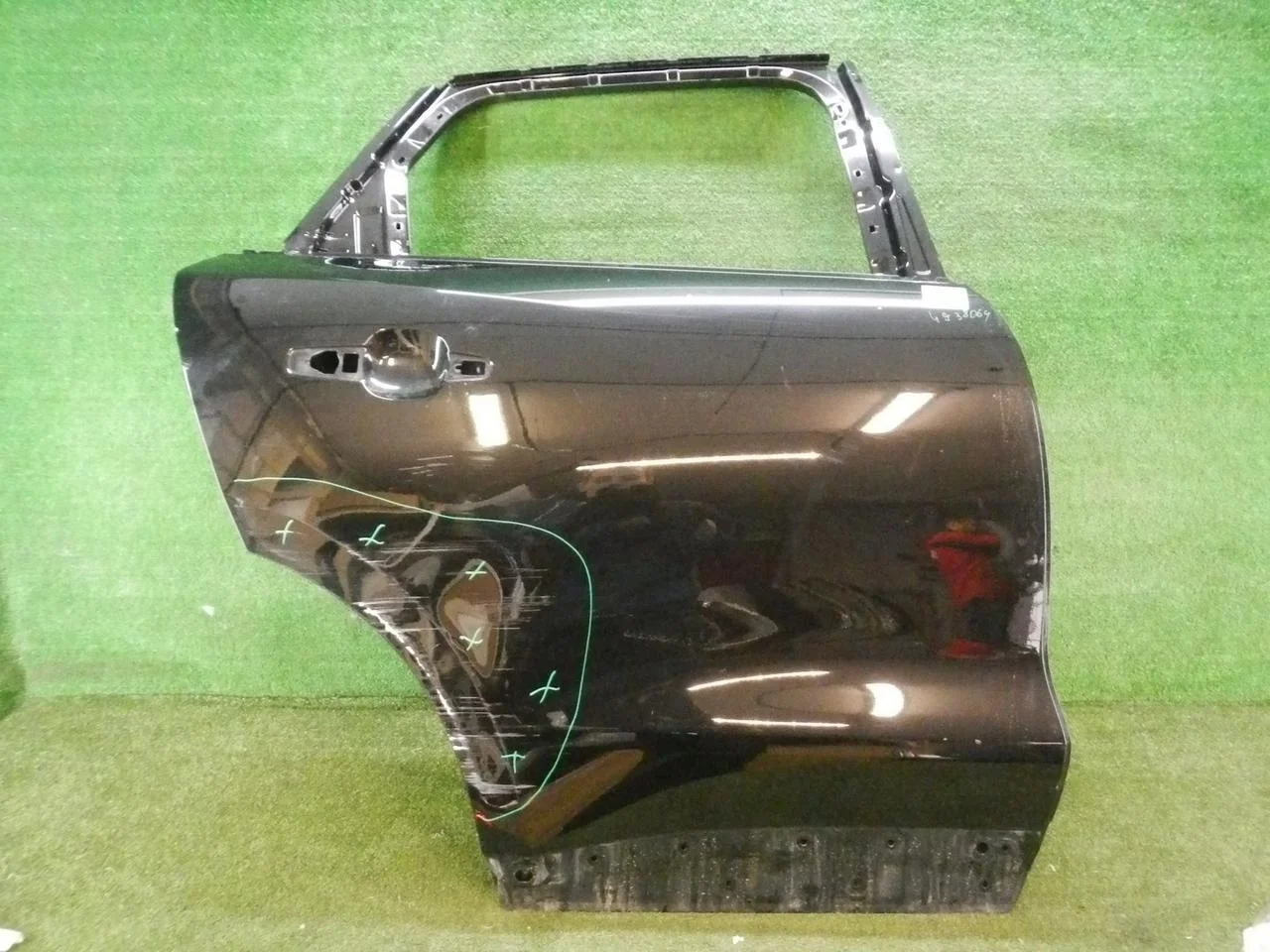 Дверь задняя правая Jaguar F-Pace (2016-2020)
