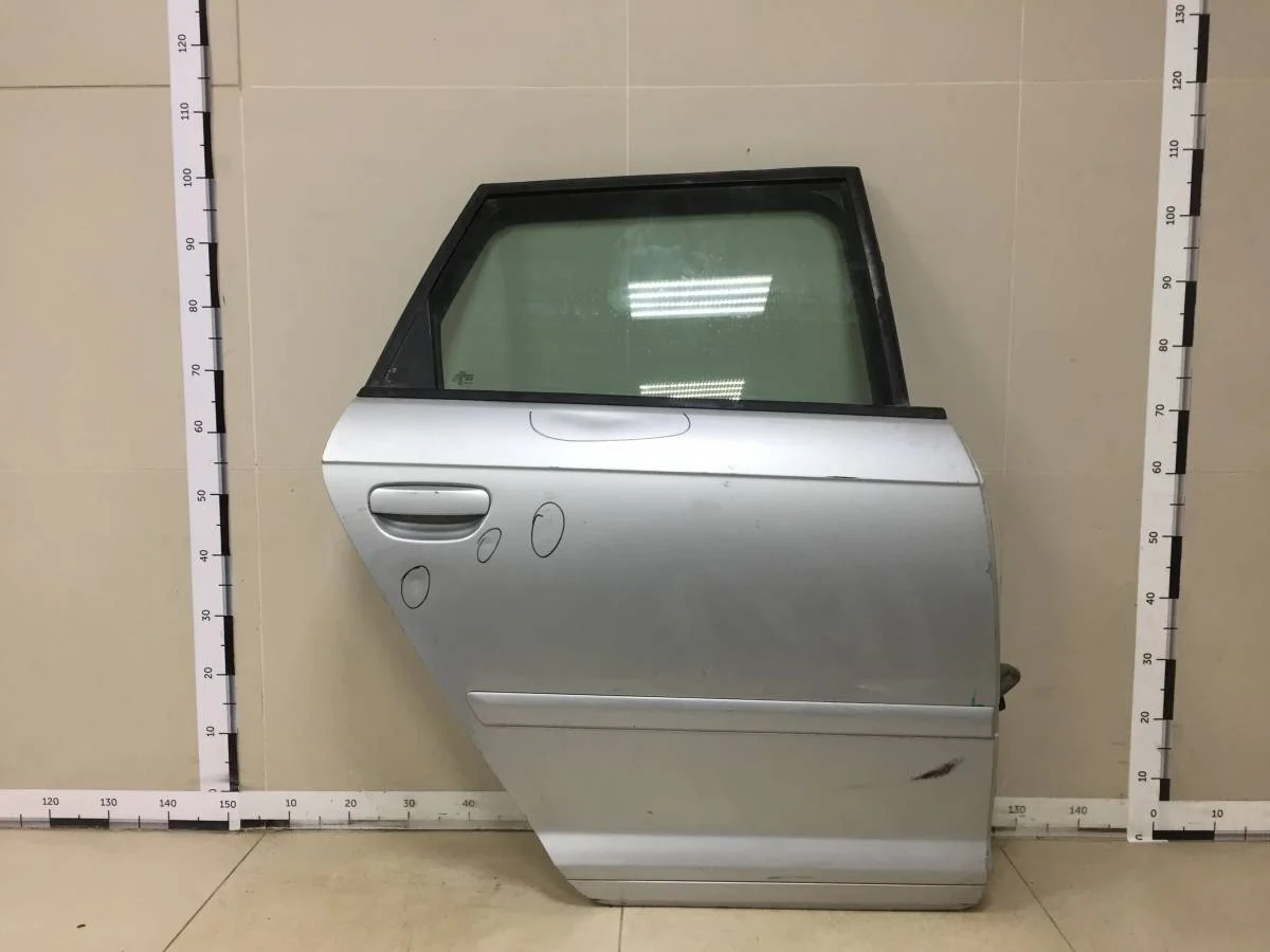 Дверь задняя правая Audi A3 8P 2004-2013