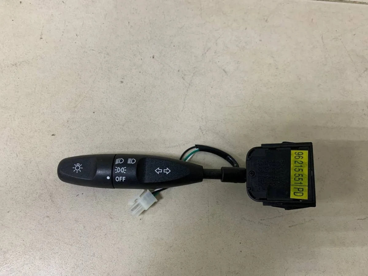 Переключатель поворотов подрулевой Daewoo Nexia N100/N150 1995-2016
