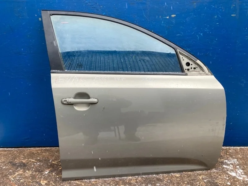Дверь Kia Ceed 1 Ed 2007-2012 760041H000, передняя правая