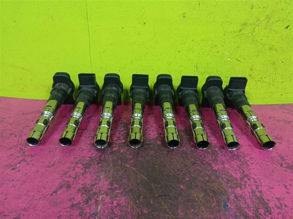 Катушка зажигания Audi A4 A6 C5 C6 4,2 077905115AA