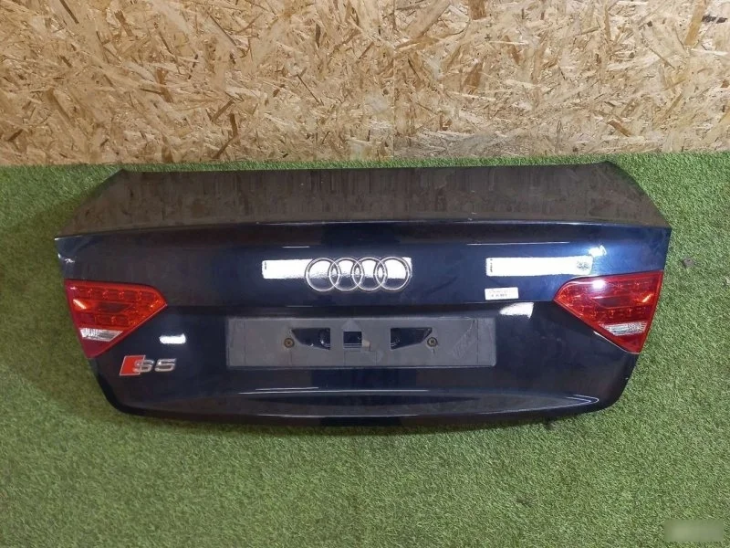 Крышка багажника Audi S5 2007-2011