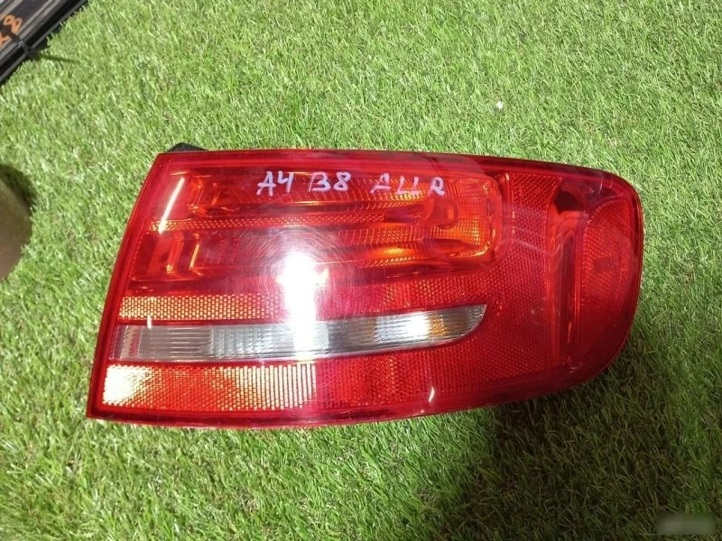 Фонарь Audi A4 2009-2011 B8