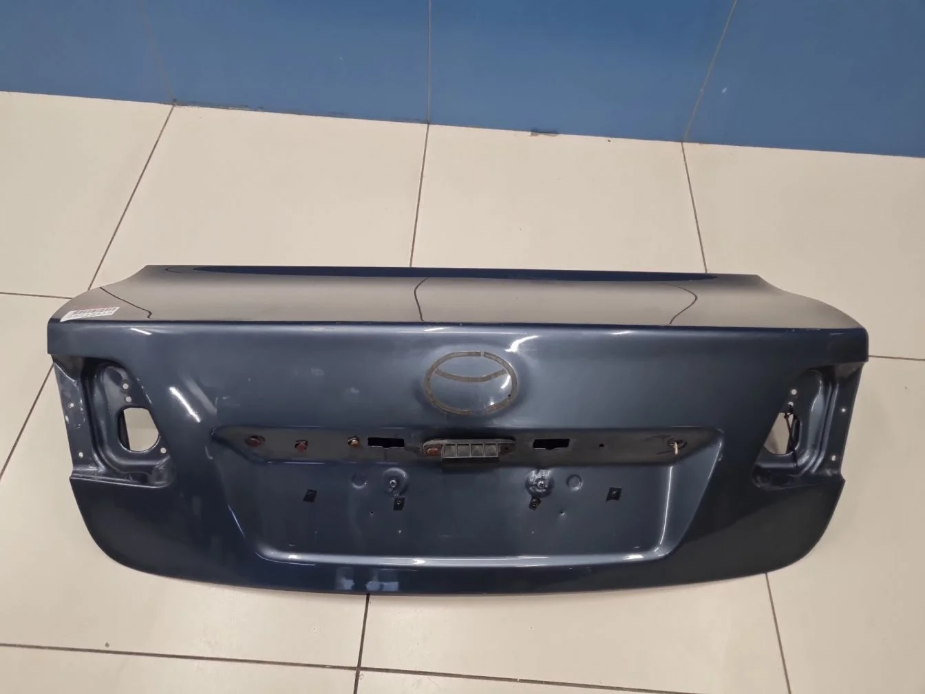 Крышка багажника для Toyota Avensis T27 2008-2018