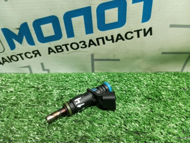 Форсунка топливная Chevrolet Cruze J300 F16D4
