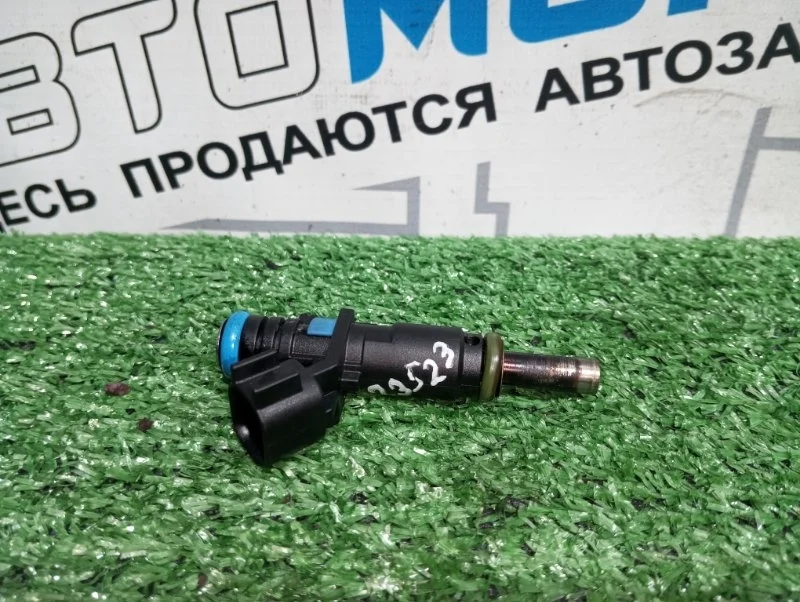 Форсунка топливная Chevrolet Cruze J300 F16D4