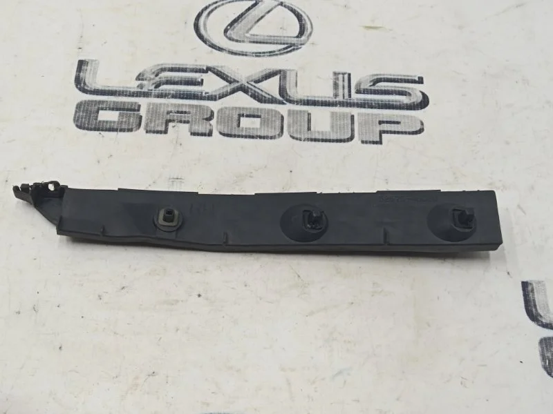 Кронштейн бампера задний правый Lexus Rx330 MCU38