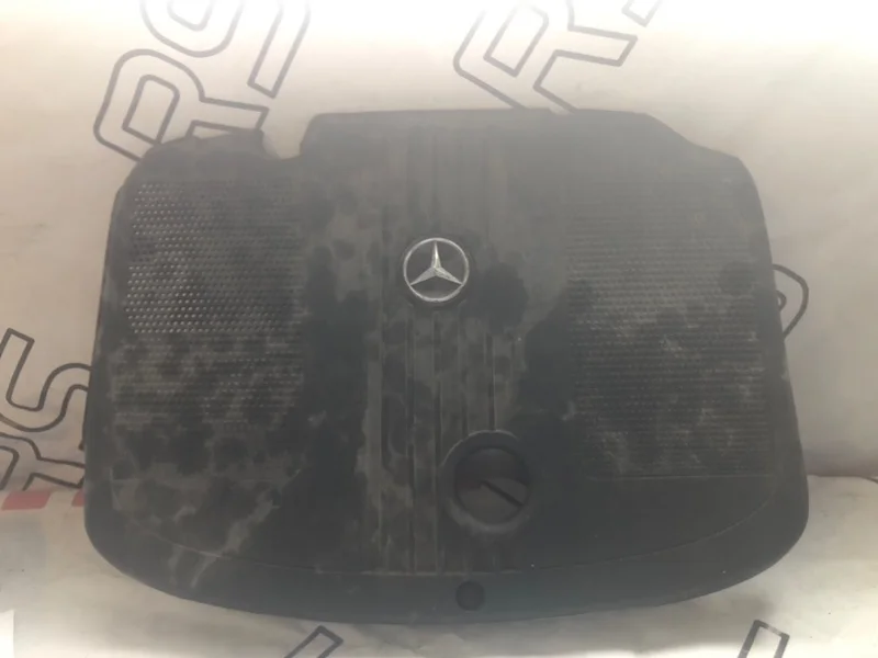 Декоративная крышка двигателя Mercedes-Benz -Class Рестайл W204