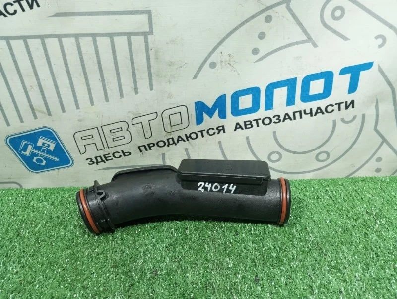 Патрубок интеркулера Audi Volkswagen BLG BMY