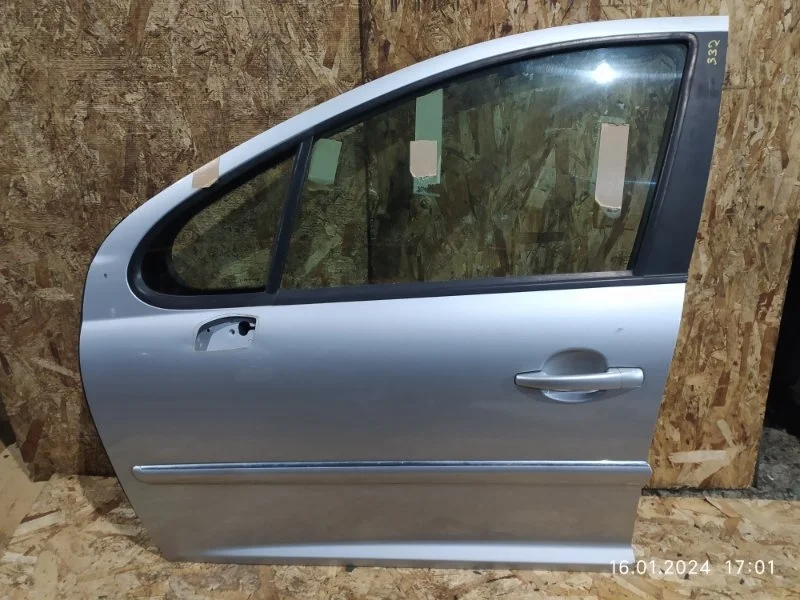 Дверь Peugeot 207 2011 универсал