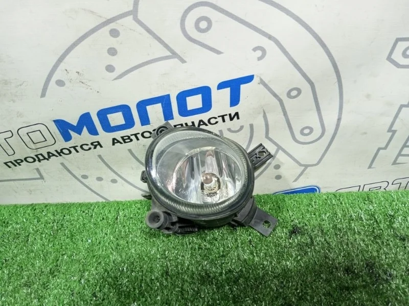 Фара противотуманная левая Audi A3 8P CDA