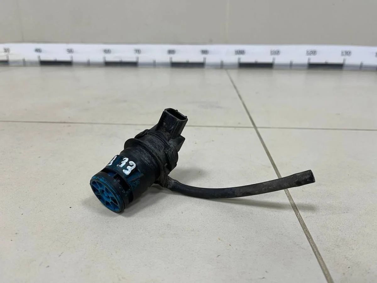 Насос омывателя Toyota Auris E150 2006-2012