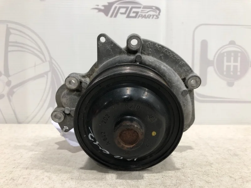 Помпа Mercedes ML W164