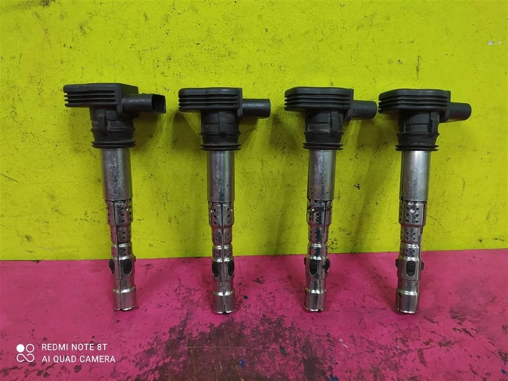 Катушка зажигания VW Tiguan 2,0 CAW CCZ 06F905115F