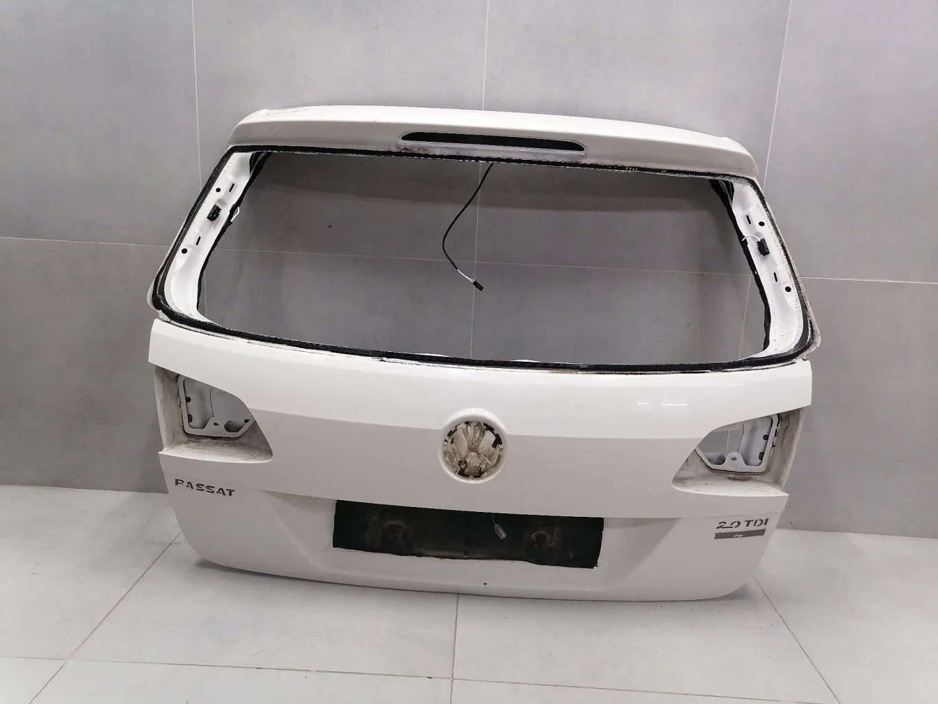 Дверь багажника для Volkswagen Passat B7 2011-2015